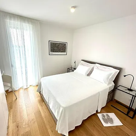 Sono - App With Garage&elevator Apartment